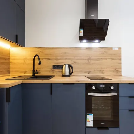 Apartment квартири люкс метро чернігівська